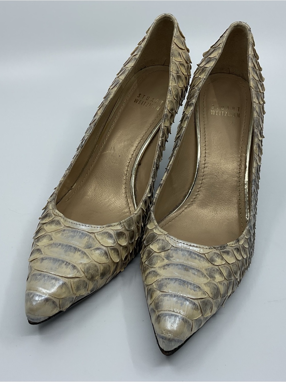 Stuart Weitzman Beige Python-Texture Pointed Toe Heels - Picture 3 of 11